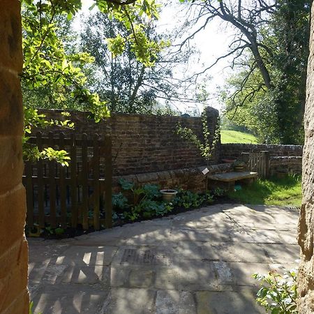 Shed End, In 18Th Century Lothersdale Mill Bd20 8En Екстер'єр фото
